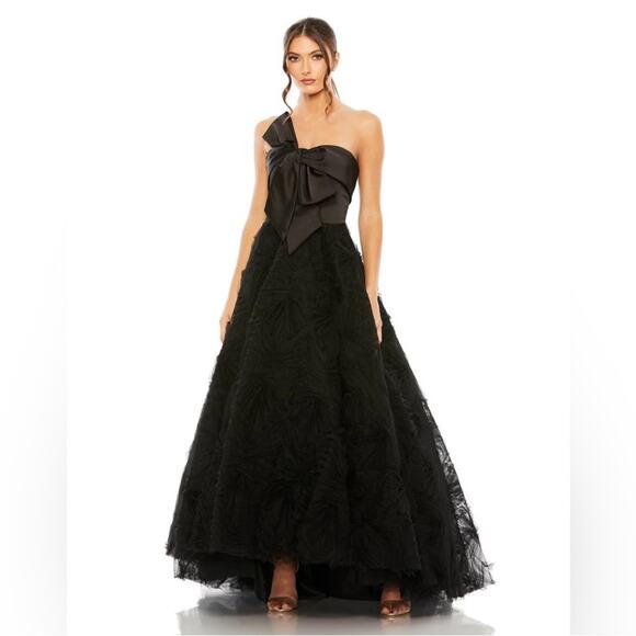 Mac Duggal Bow Tie Strapless Tulle Lace Gown - Picture 1 of 7
